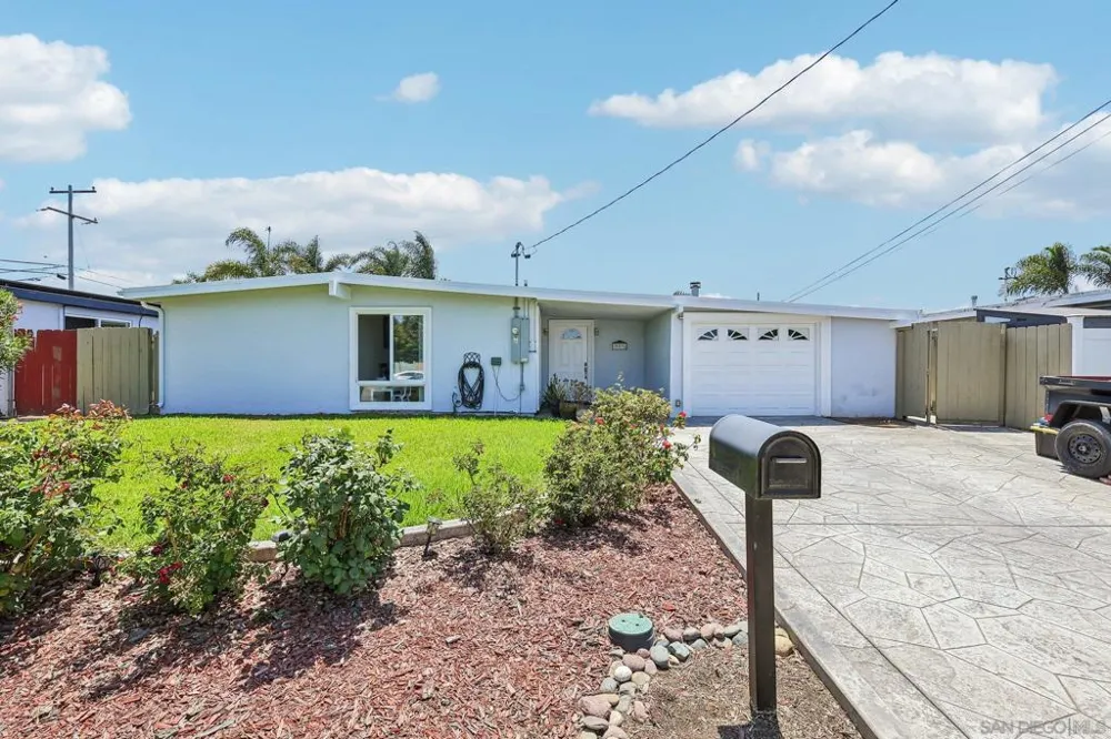 857 Holly Ave Imperial Beach, CA 91932