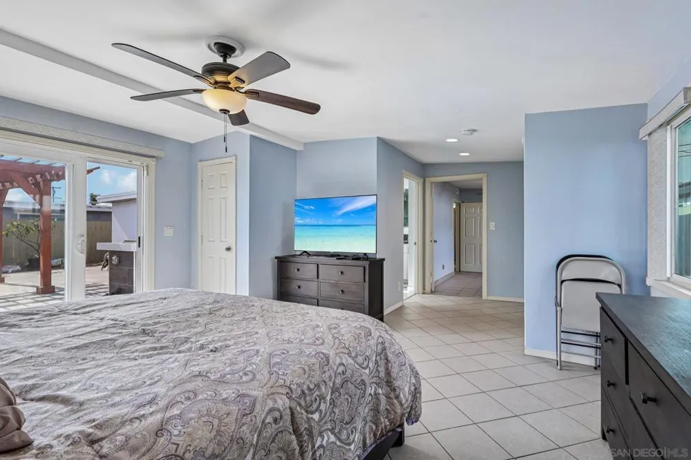857 Holly Ave Imperial Beach, CA 91932