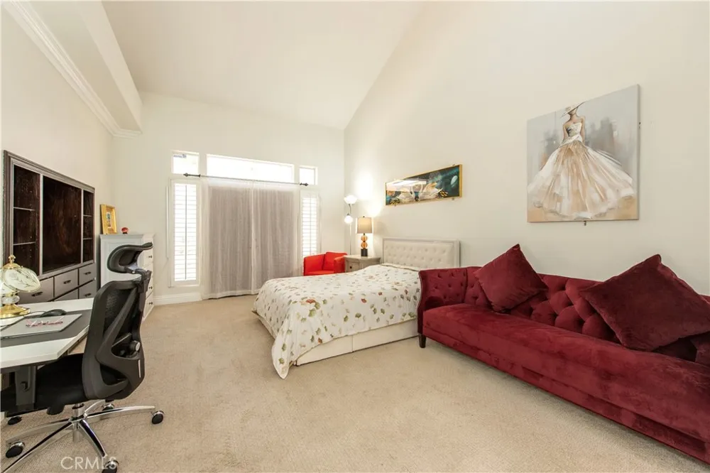 9 Avenida Daroca Coto de Caza, CA 92679