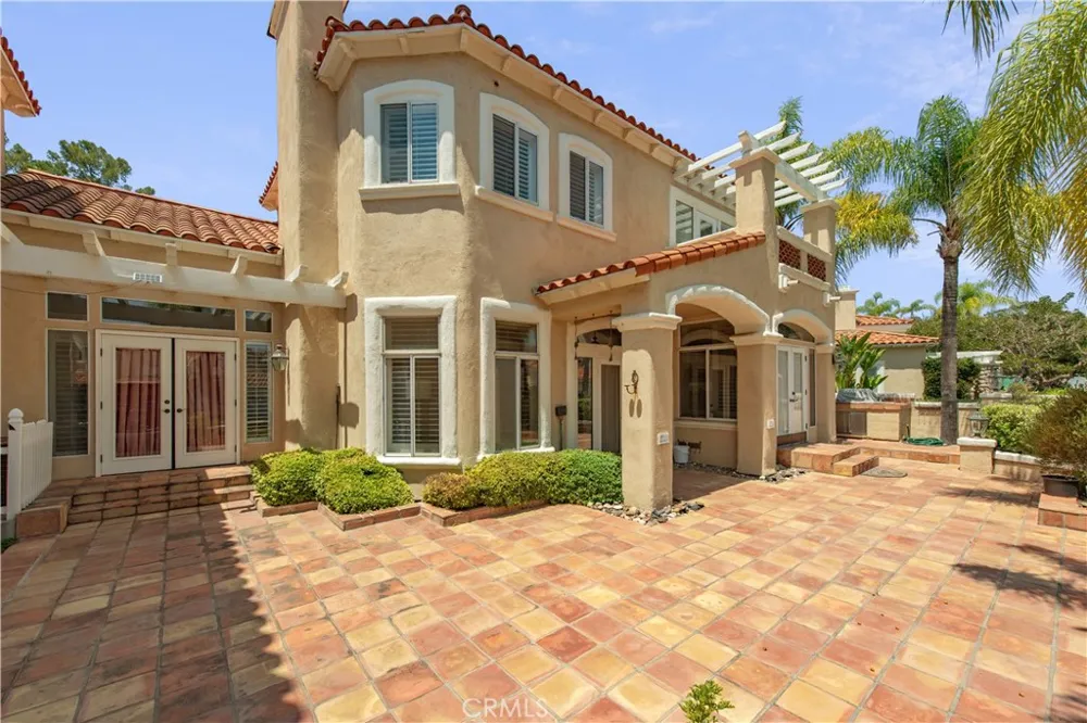 9 Avenida Daroca Coto de Caza, CA 92679