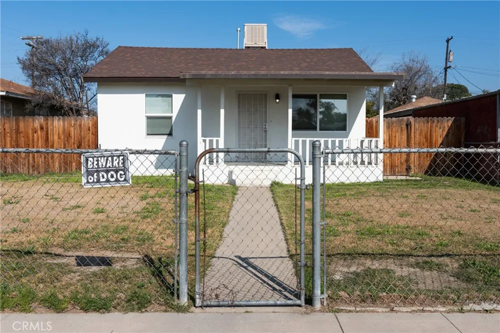 1102 E 18th Street Bakersfield, CA 93305
