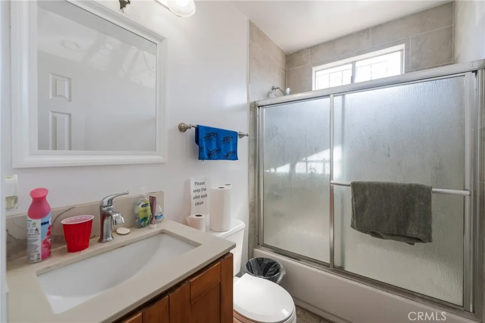 2521 E 129th Compton, CA 90222