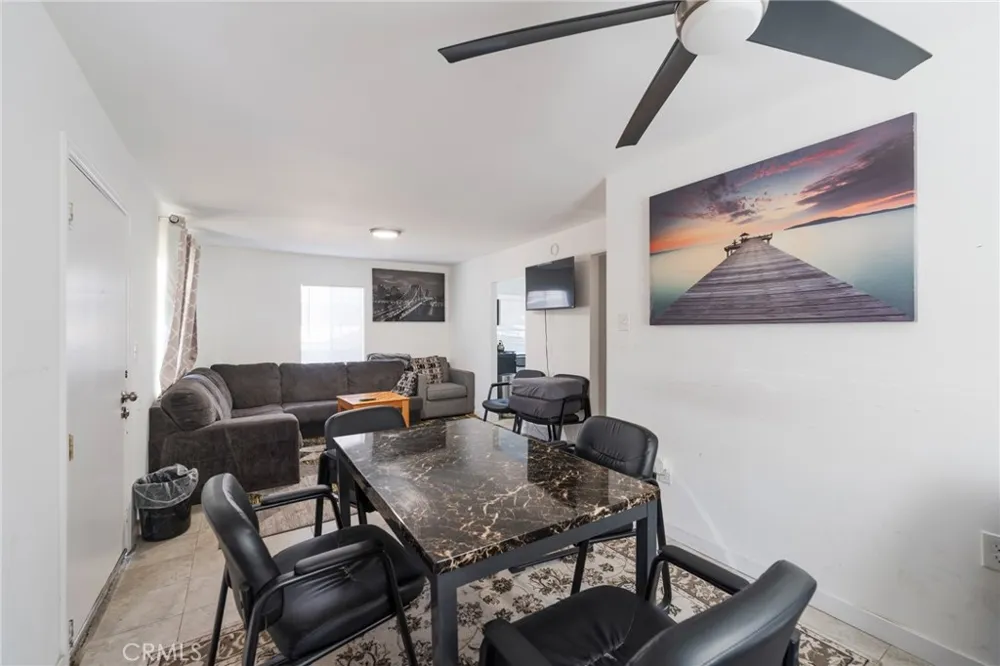 2521 E 129th Compton, CA 90222