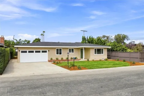 828 Willow