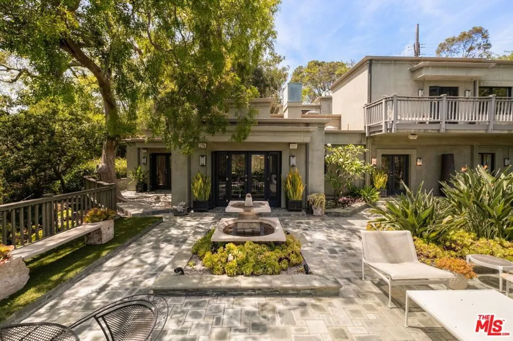 7770 Firenze Avenue Los Angeles, CA 90046