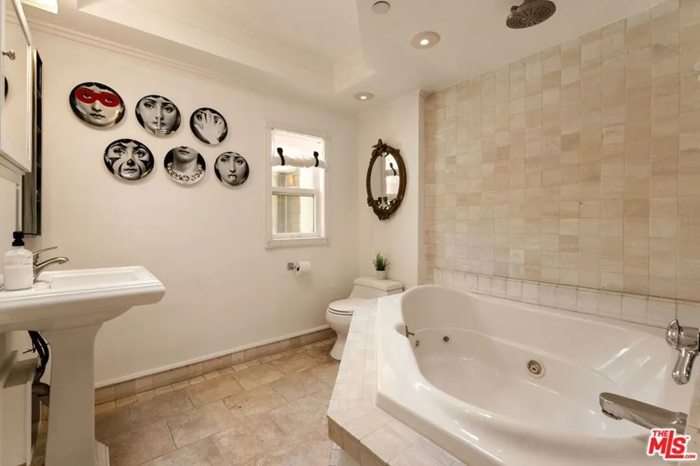 7770 Firenze Avenue Los Angeles, CA 90046