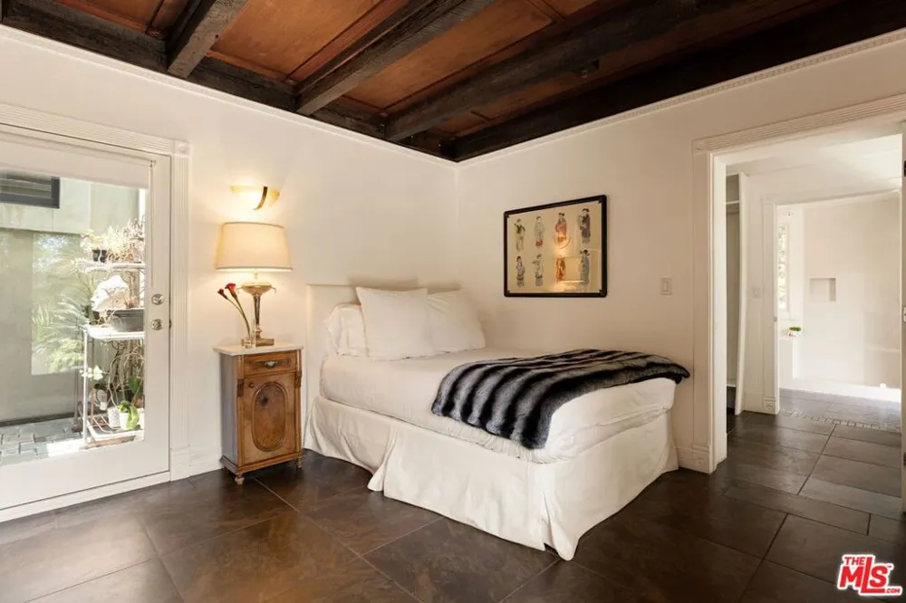 7770 Firenze Avenue Los Angeles, CA 90046