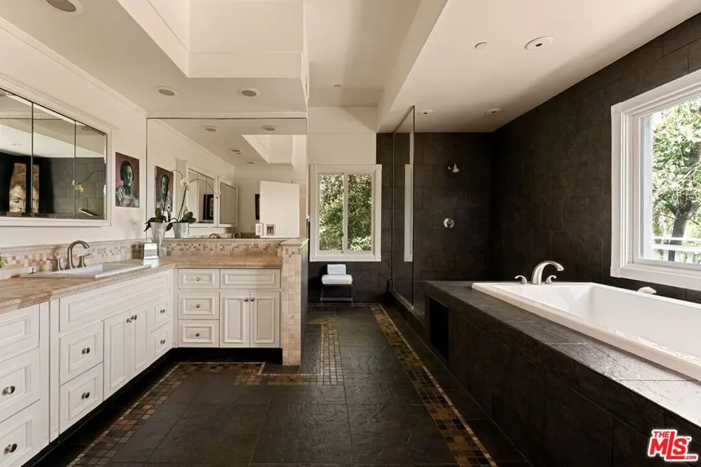 7770 Firenze Avenue Los Angeles, CA 90046