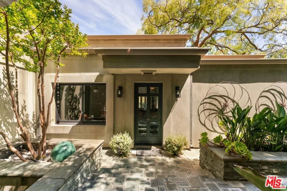 7770 Firenze Avenue Los Angeles, CA 90046