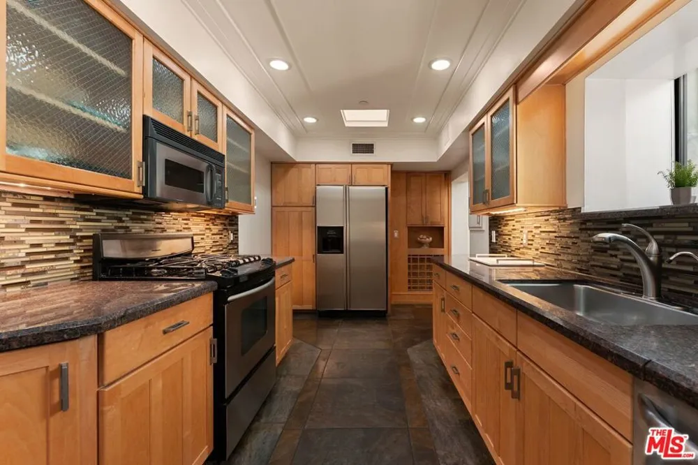 7770 Firenze Avenue Los Angeles, CA 90046
