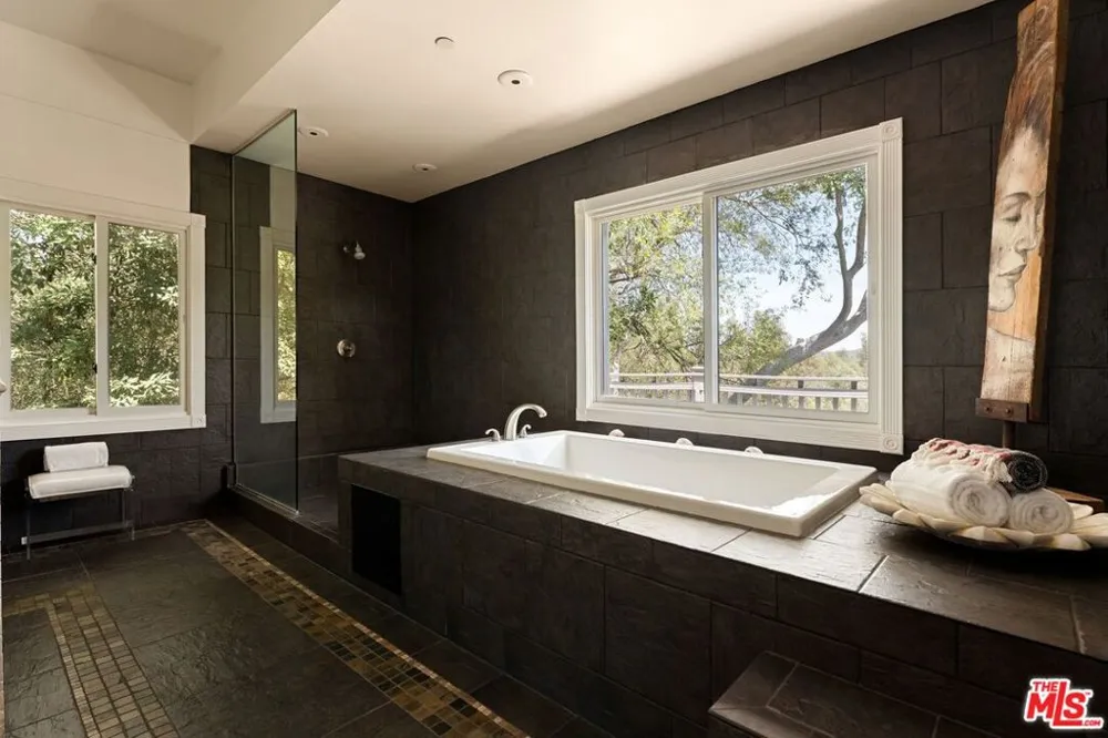 7770 Firenze Avenue Los Angeles, CA 90046