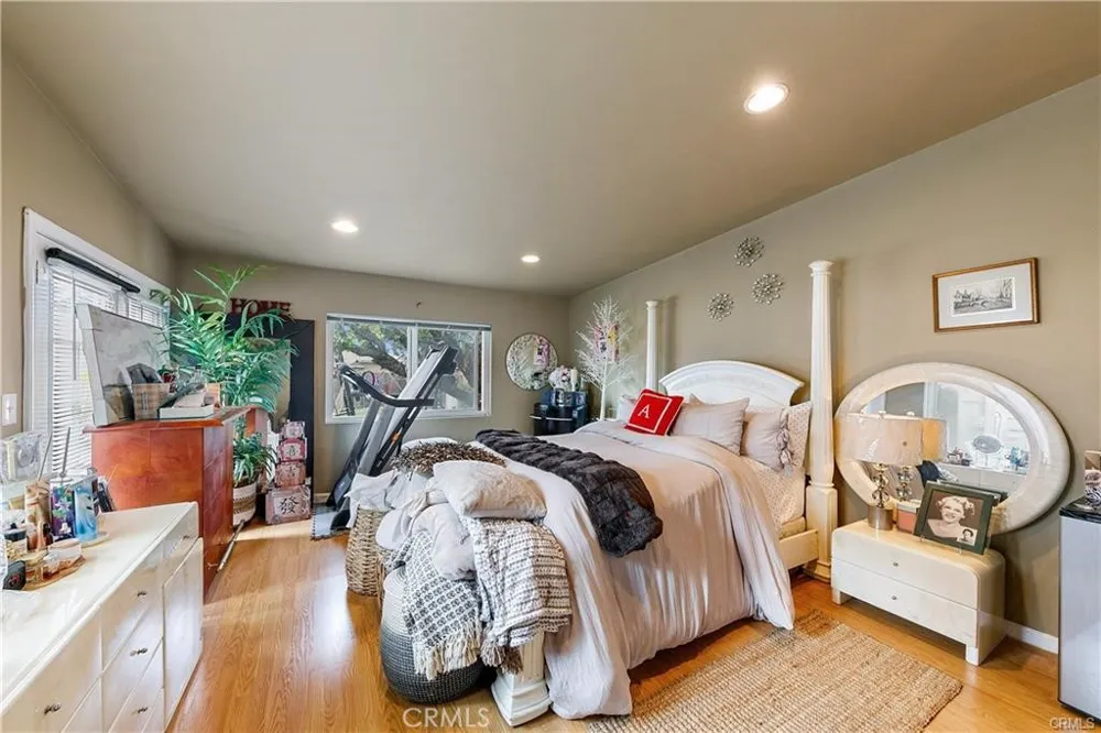 3907 Edgehill Drive Leimert Park, CA 90008