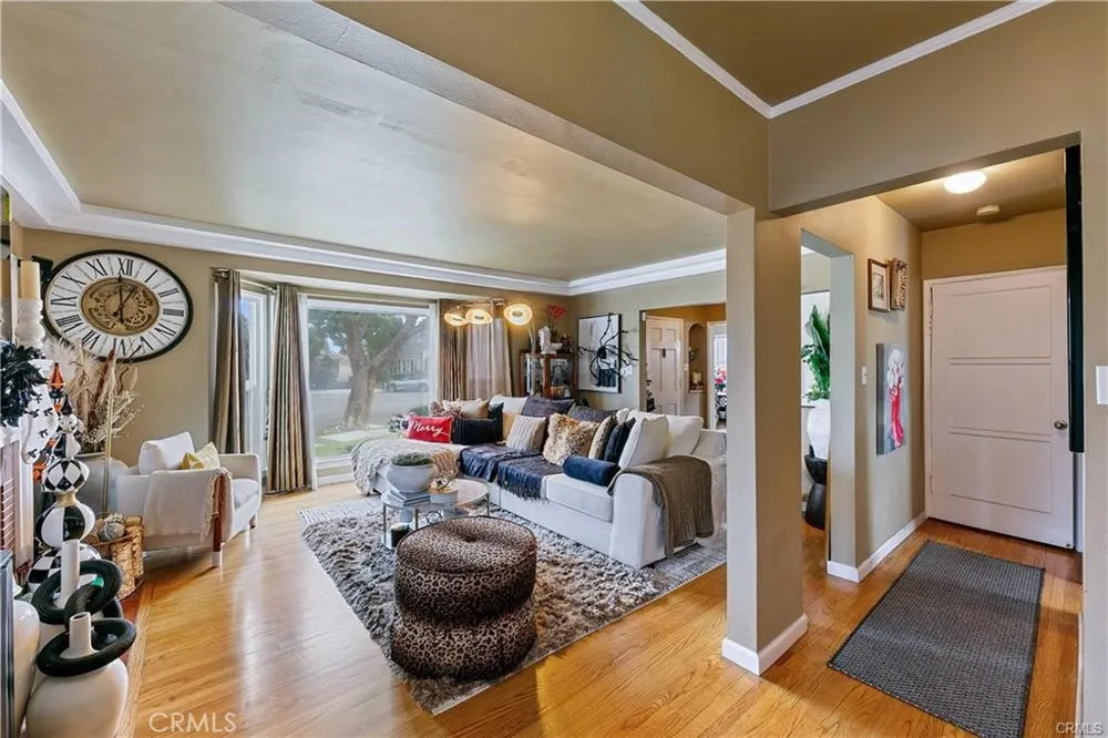 3907 Edgehill Drive Leimert Park, CA 90008