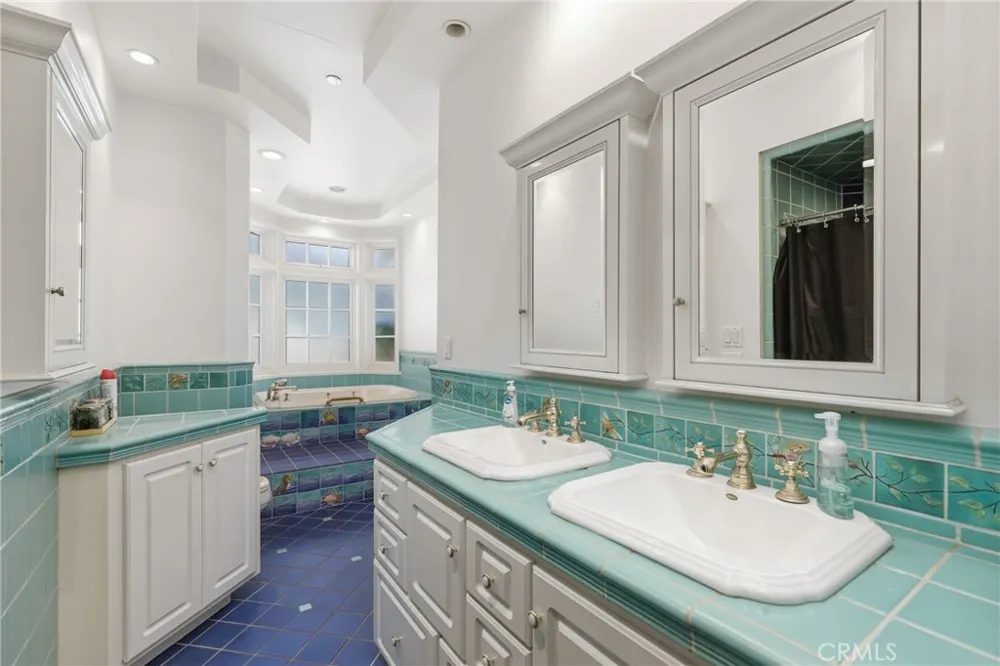 752 Creekview Orange, CA 92869