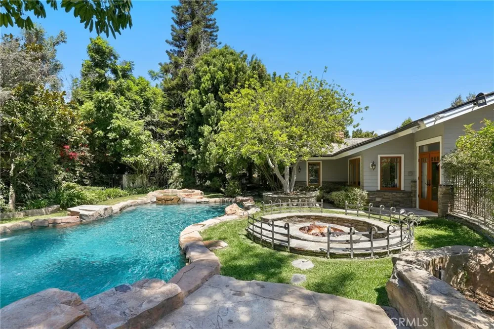 752 Creekview Orange, CA 92869