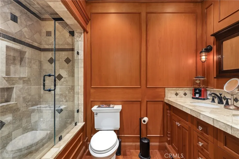 752 Creekview Orange, CA 92869