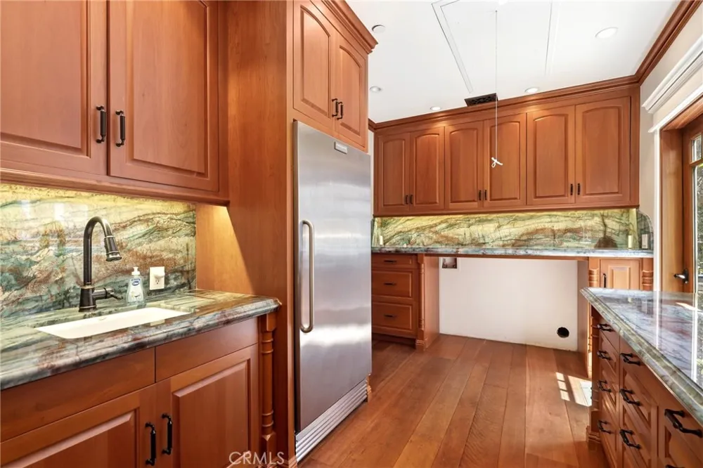 752 Creekview Orange, CA 92869