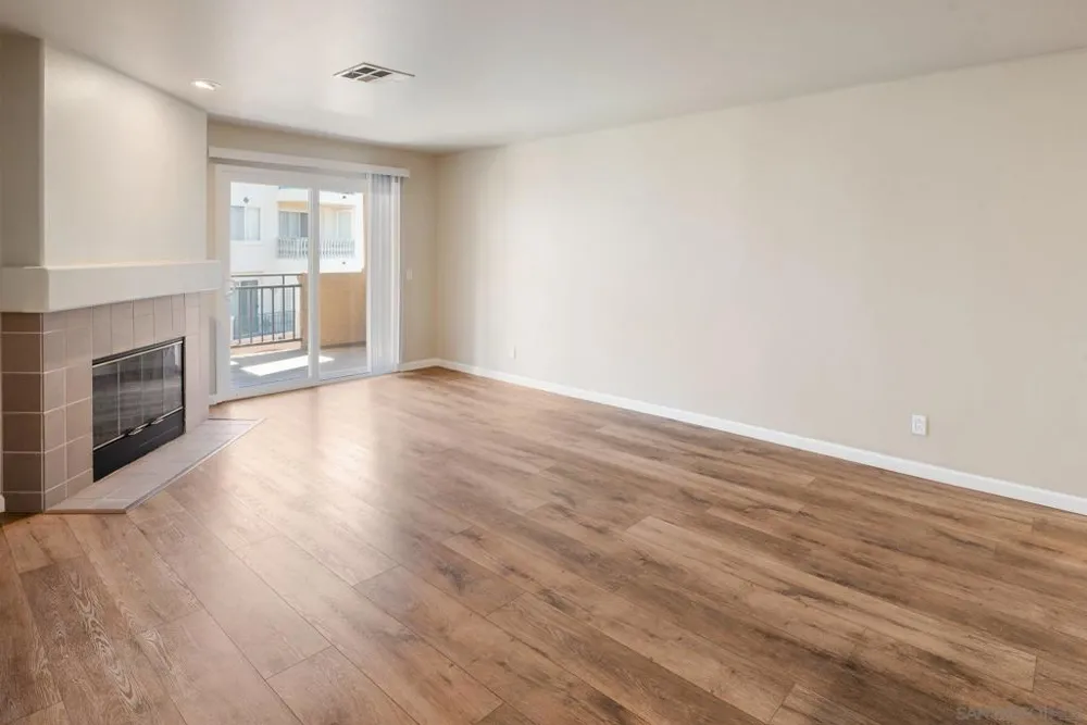 580 Camino de la Reina #321 San Diego, CA 92108