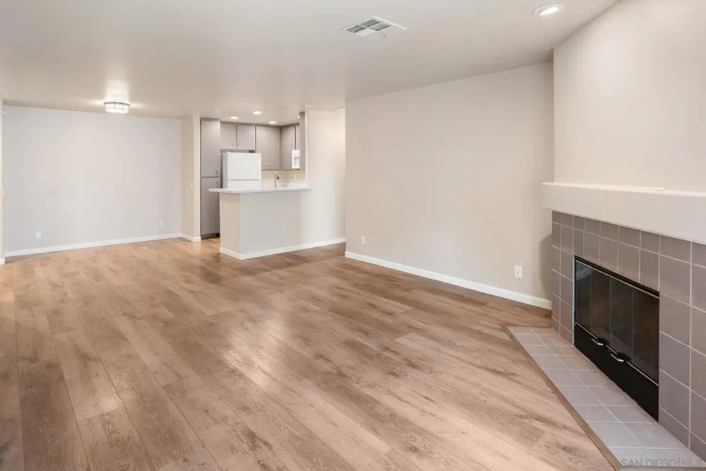 580 Camino de la Reina #321 San Diego, CA 92108