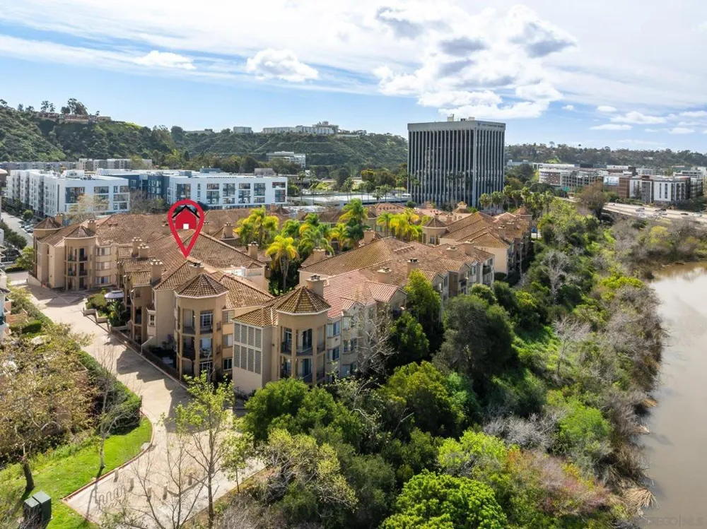580 Camino de la Reina #321 San Diego, CA 92108