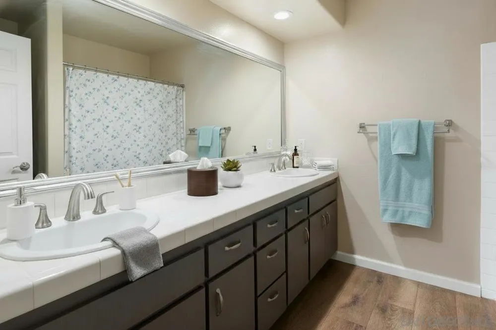 580 Camino de la Reina #321 San Diego, CA 92108