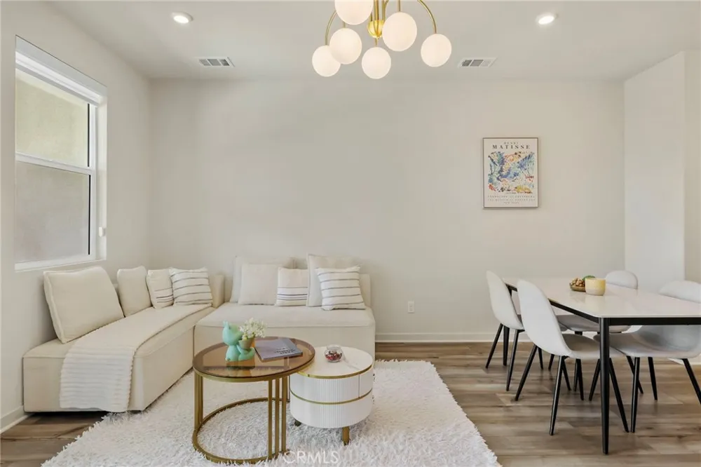 1112 Cardinal Way Covina, CA 91722