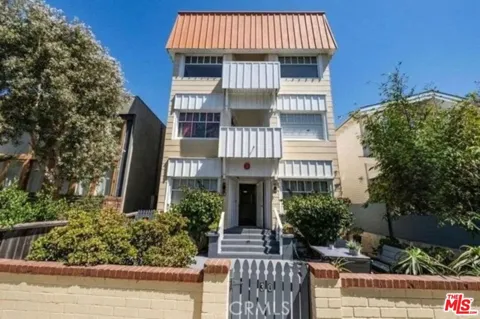 30 Dudley Avenue #11