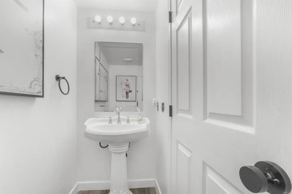 3075 Iris Avenue #B San Ysidro, CA 92173