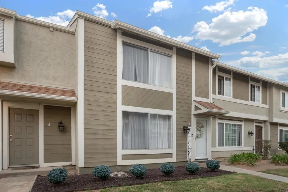 3075 Iris Avenue #B San Ysidro, CA 92173