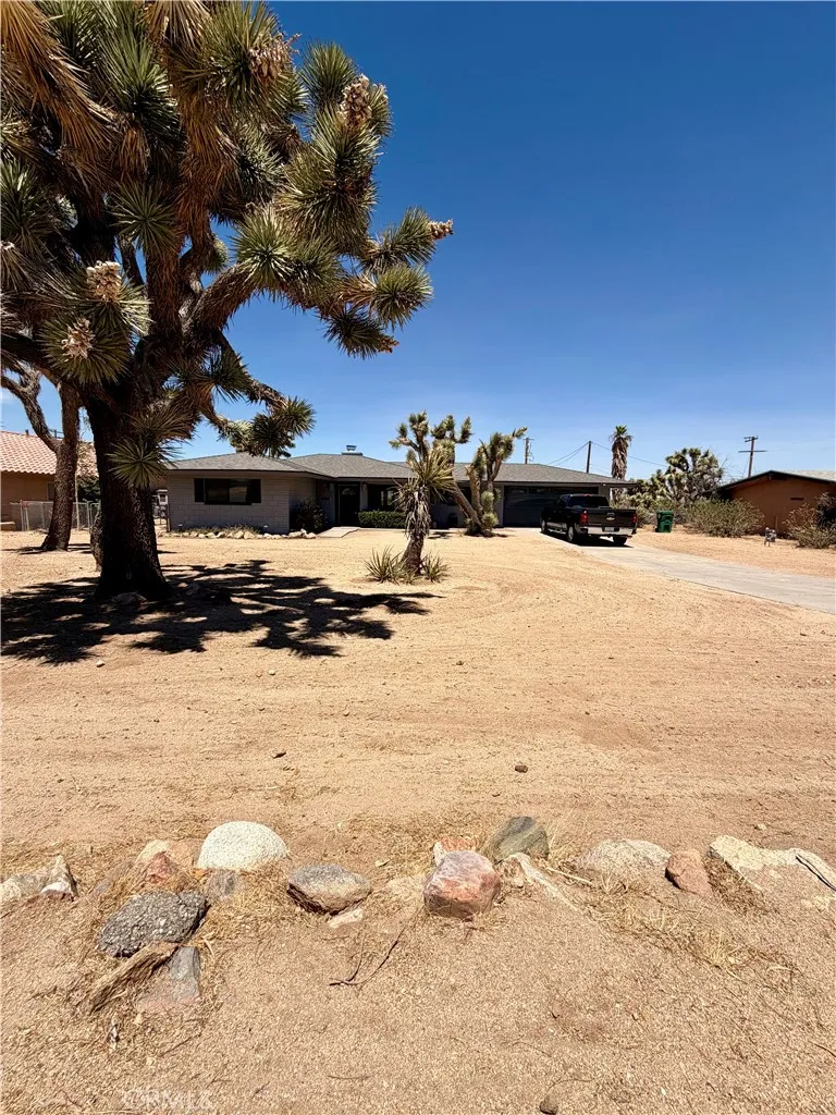 58282 Pueblo Yucca Valley, CA 92284