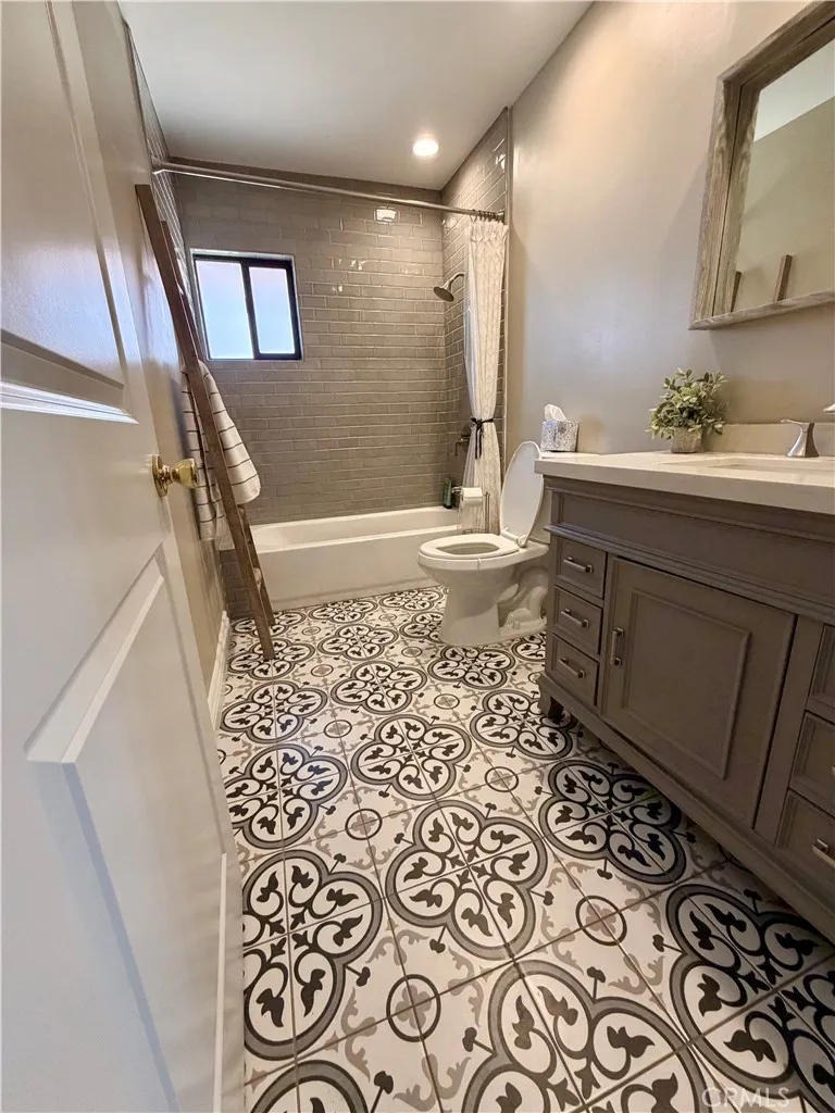 58282 Pueblo Yucca Valley, CA 92284