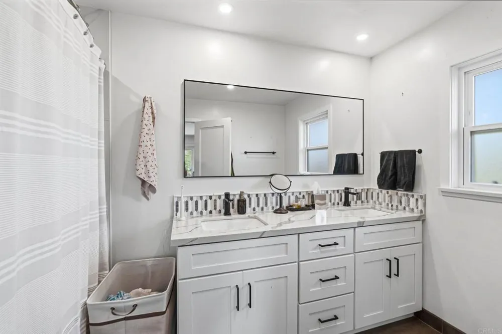514 Avalon Drive Vista, CA 92084