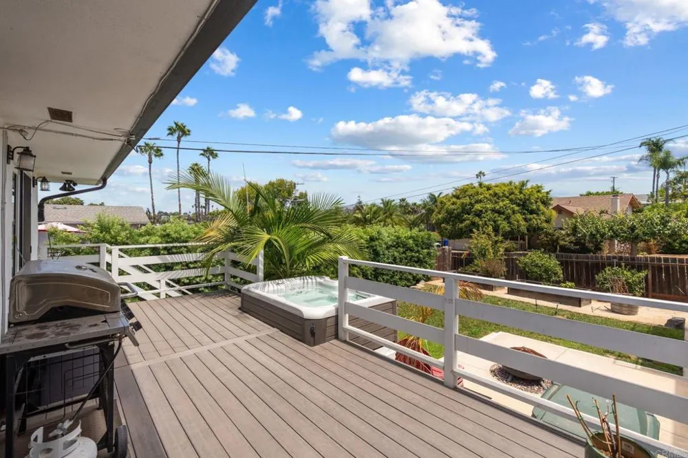 514 Avalon Drive Vista, CA 92084