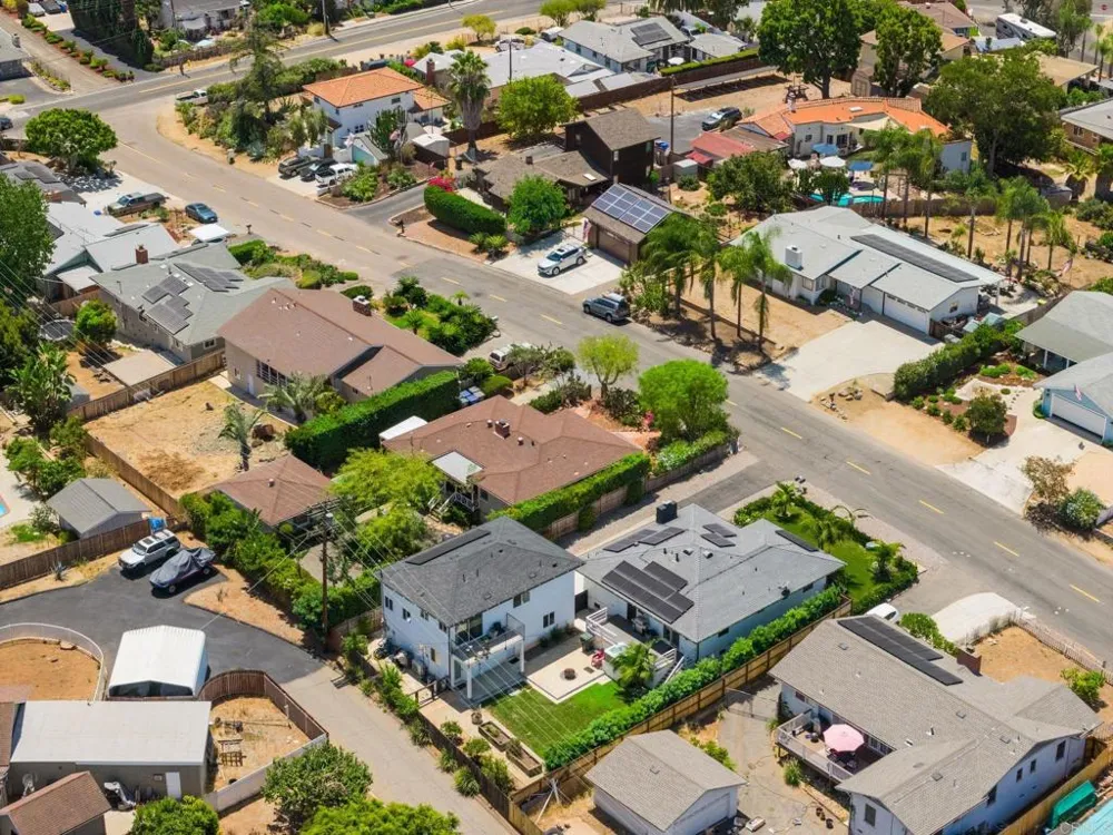 514 Avalon Drive Vista, CA 92084