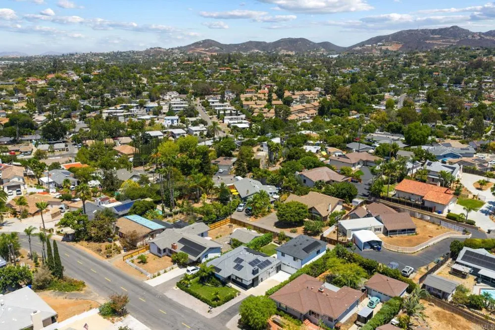 514 Avalon Drive Vista, CA 92084