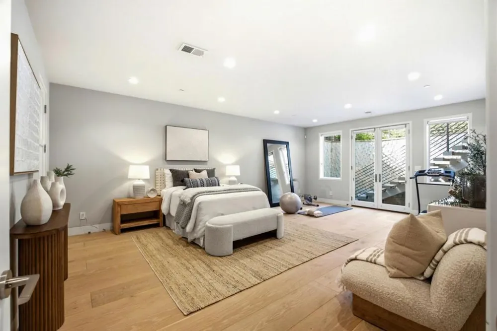 1730 Webster Street Palo Alto, CA 94301