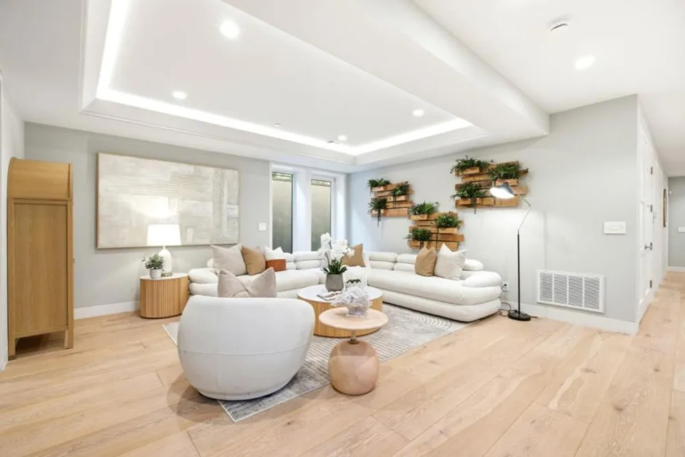 1730 Webster Street Palo Alto, CA 94301