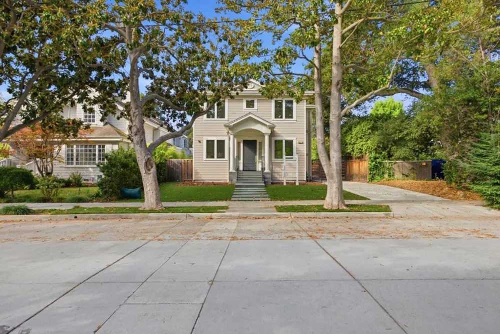 1730 Webster Street Palo Alto, CA 94301