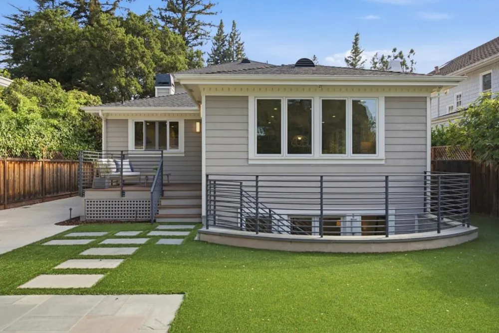 1730 Webster Street Palo Alto, CA 94301