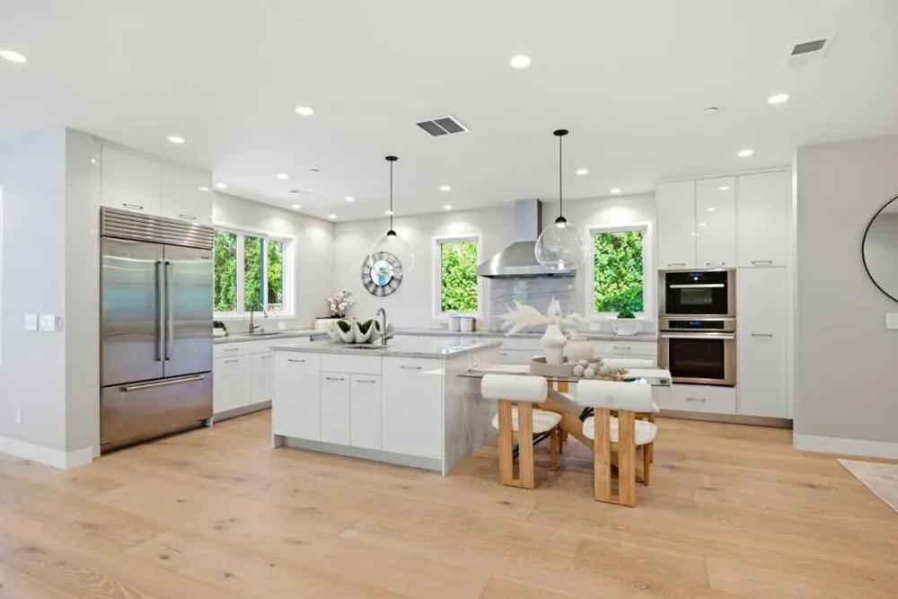 1730 Webster Street Palo Alto, CA 94301