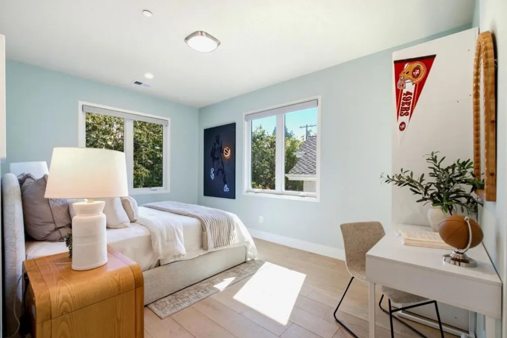1730 Webster Street Palo Alto, CA 94301