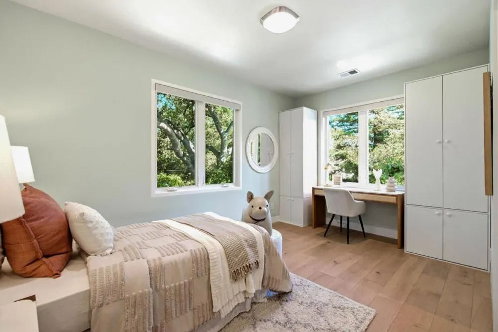 1730 Webster Street Palo Alto, CA 94301
