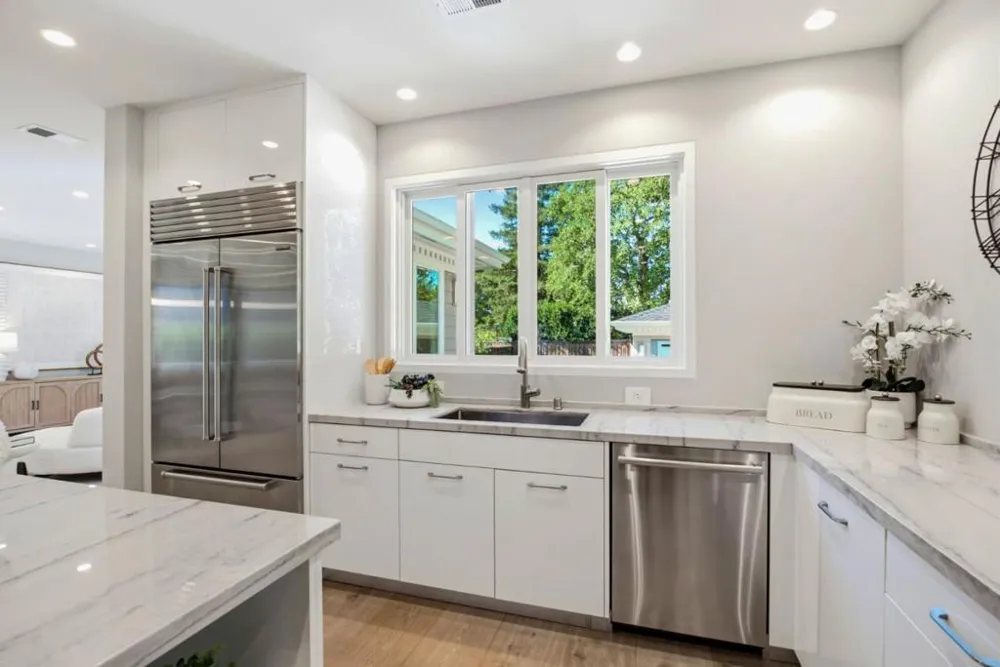 1730 Webster Street Palo Alto, CA 94301