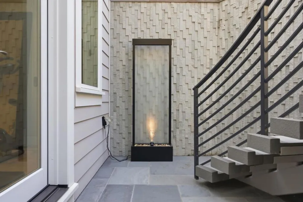 1730 Webster Street Palo Alto, CA 94301