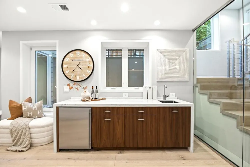 1730 Webster Street Palo Alto, CA 94301