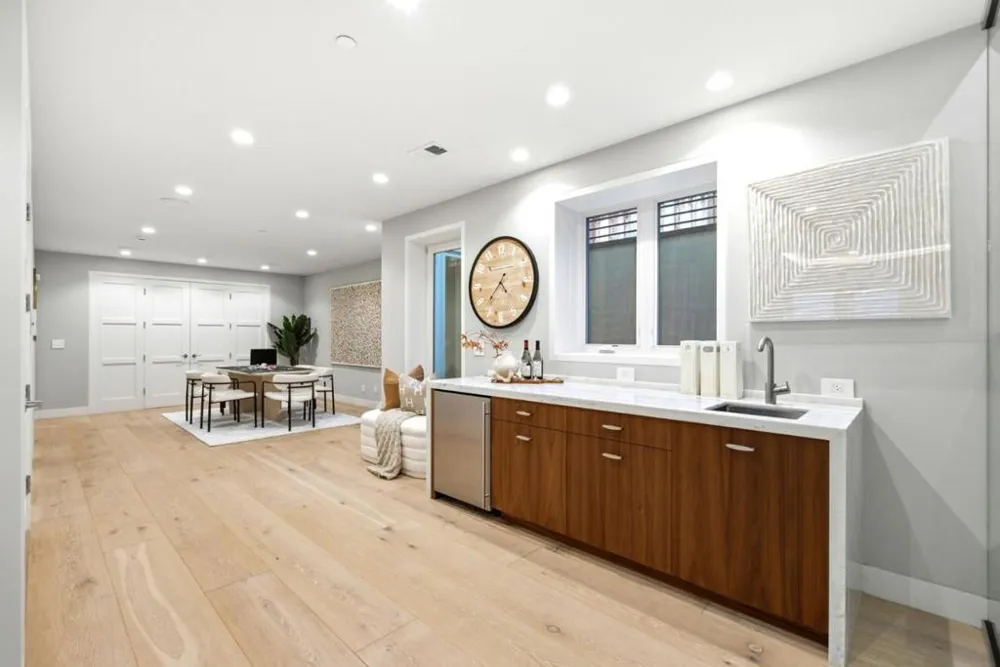 1730 Webster Street Palo Alto, CA 94301