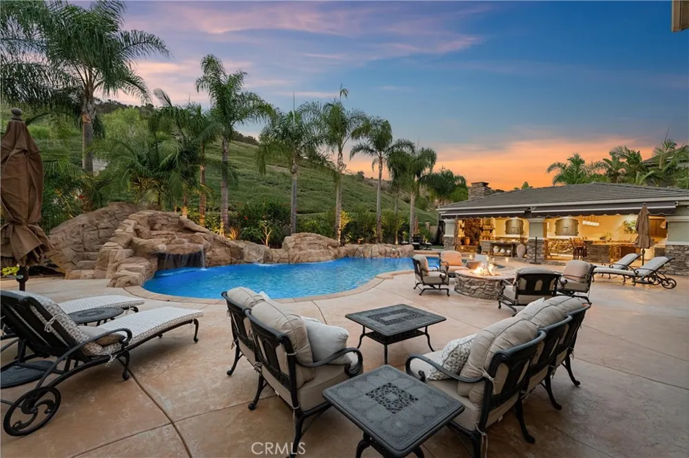 19907 Trotter Yorba Linda, CA 92886