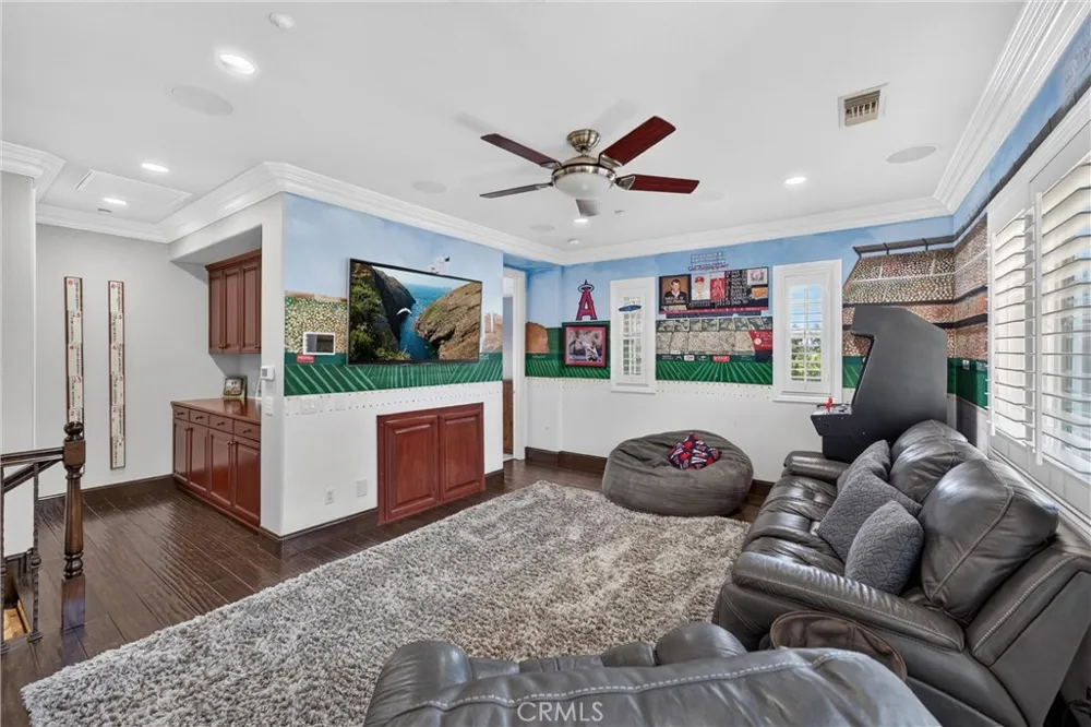 19907 Trotter Yorba Linda, CA 92886