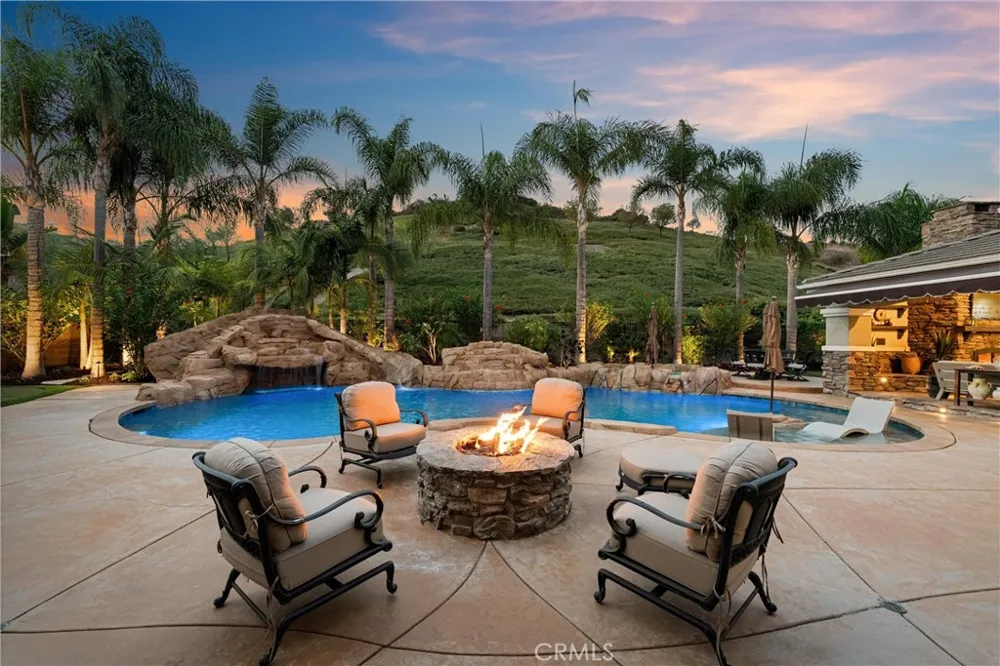 19907 Trotter Yorba Linda, CA 92886