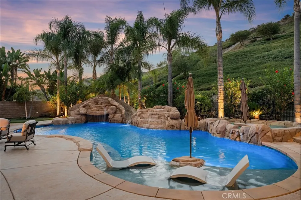 19907 Trotter Yorba Linda, CA 92886